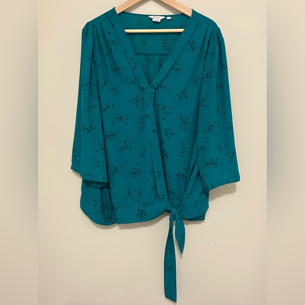 Reitman’s Teal Floral Women's Top size 3x